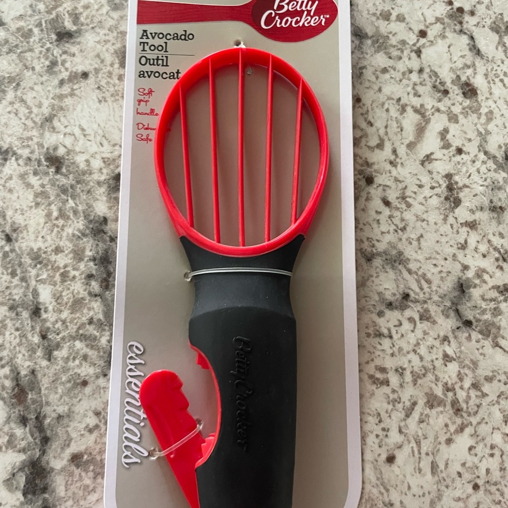 Betty Crocker Kitchen Tool avocado cutter
